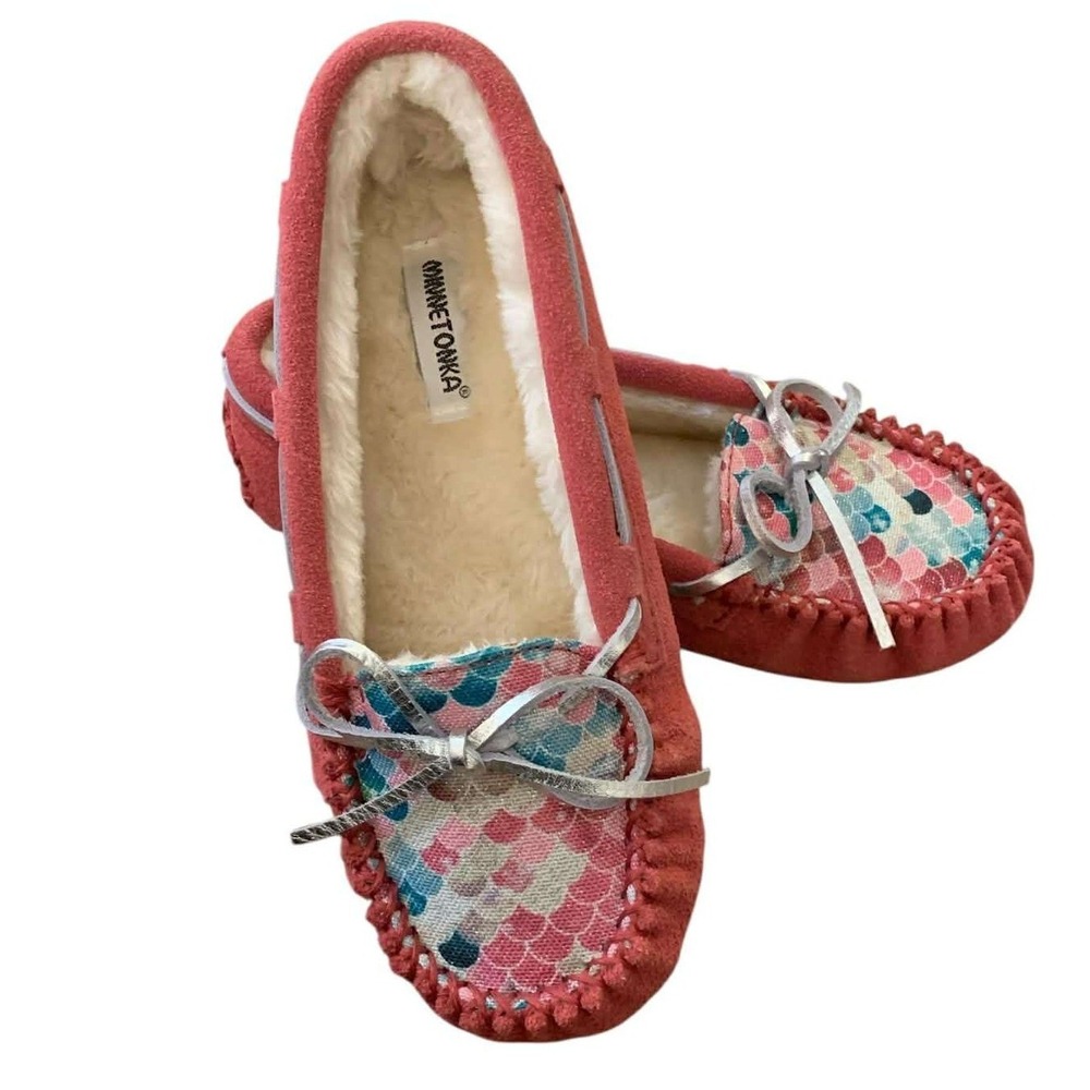Minnetonka Cassie Moccasin Slippers Kids 4 Pink Boho Mermaid‎ Scales cottagecore
